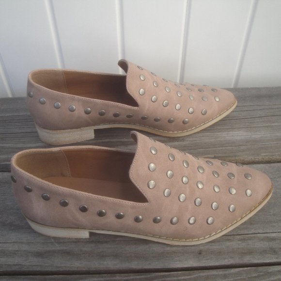 Mi.iM Faux Leather Metallic Studded Slip-On Loafers Tan Or Beige Size 8.5 - Picture 5 of 10